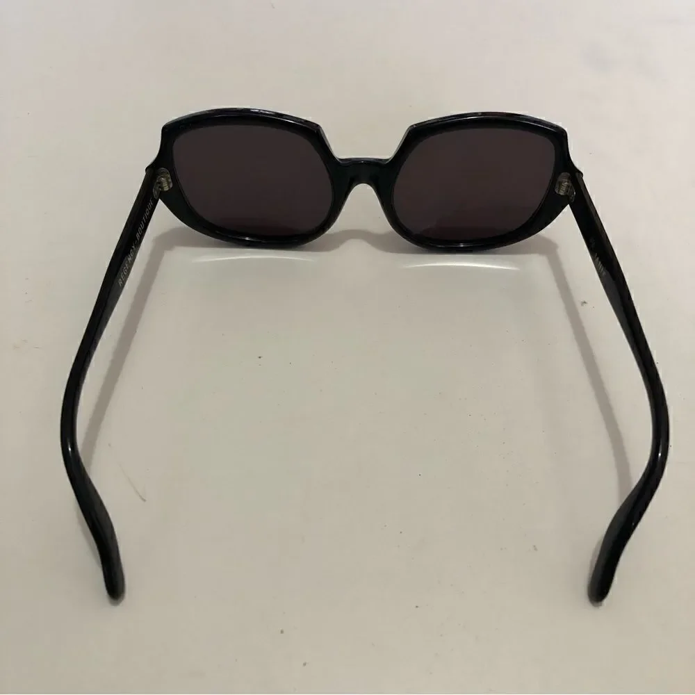regency boutique black retro sunglasses